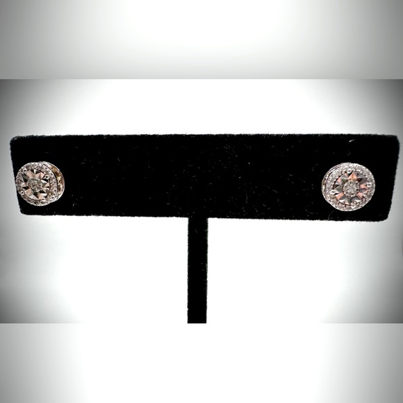 925 Silver Stud Earrings, Great Preowned Condition - Picture 1 of 9